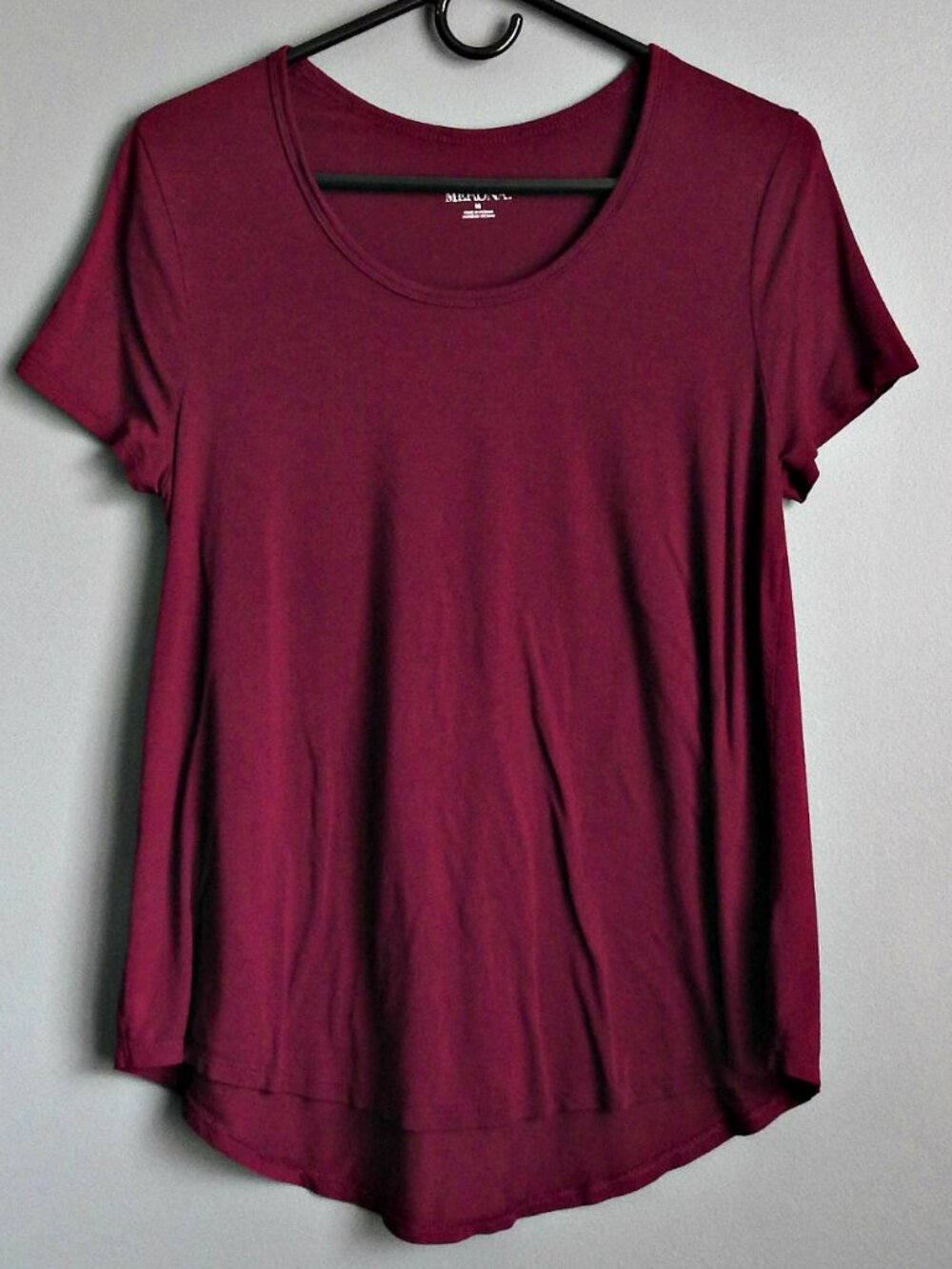 Merona Maroon Scoop Neck Short Sleeve Shirt - Size Medium